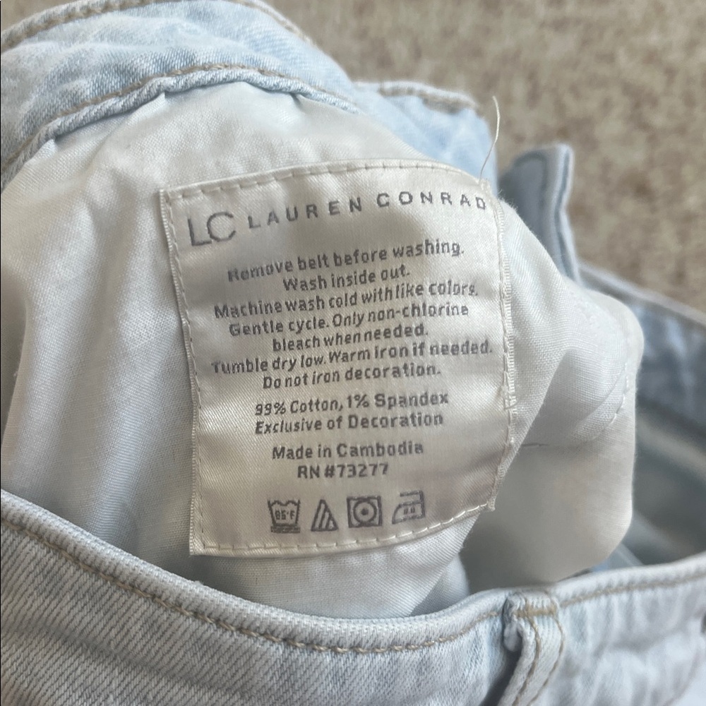 LC Lauren Conrad Light Wash cuffed cotton Jean Shorts - Picture 5 of 8